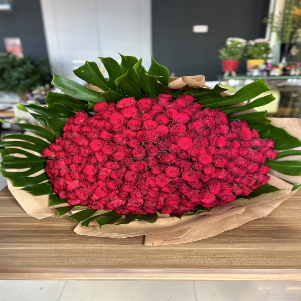 Döşemealtı Çiçekçi 201 Kırmızıgül Buketi