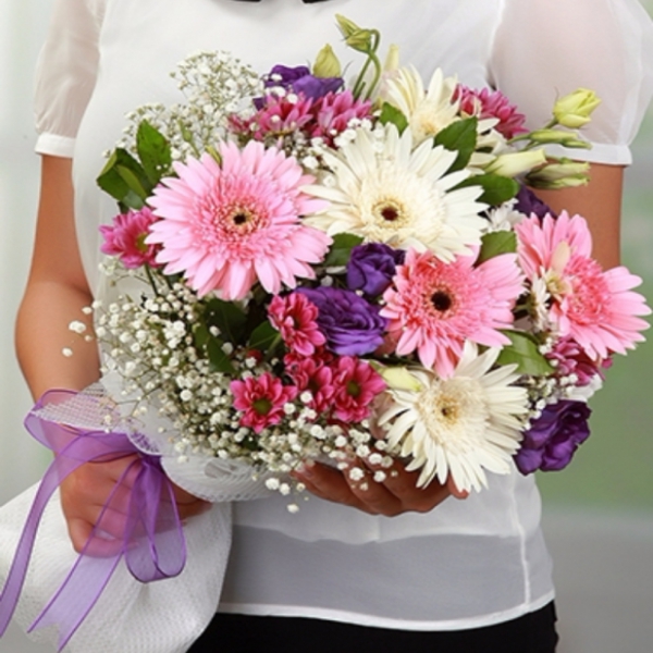  Döşemealtı Çiçekci  Rengarenk Bahar Buketi