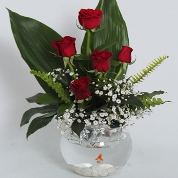  Döşemealtı Çiçek Gönder 5 Güllü Balıklı Aranjman