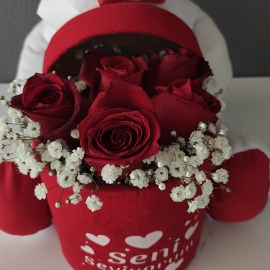 Döşemealtı Çiçekçi Peluş Ayıcık Kucağında 5 Kırmızı Gül