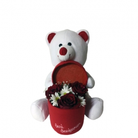 Döşemealtı Çiçekçi  Seni Seviyorum Kırmızı Gül Kutuda Sevimli Ayıcık