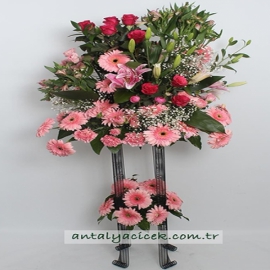  Döşemealtı Çiçek Gönder Pembe Ferforje Arajnman