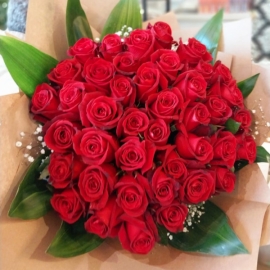  Döşemealtı Çiçekçiler 51 gül buketi